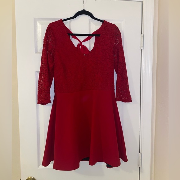 Holiday dress - Picture 1 of 2